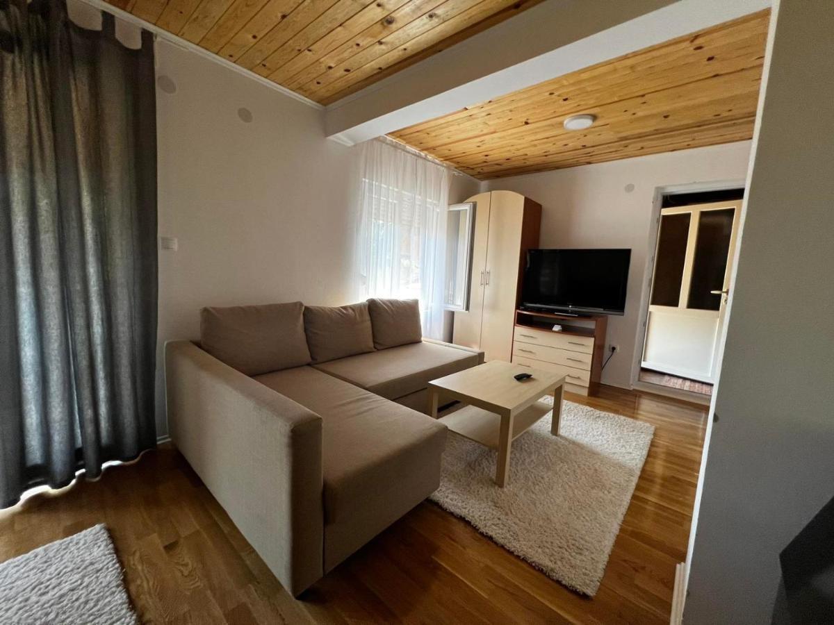 Ljubav Stara Zaovine Hotel Lazici Kültér fotó