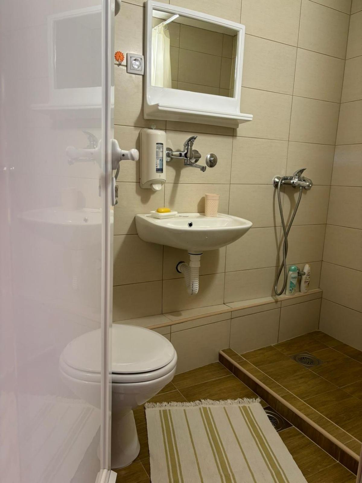 Ljubav Stara Zaovine Hotel Lazici Kültér fotó
